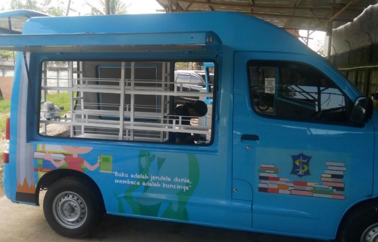 karoseri mobil perpustakaan karoseri ambulance